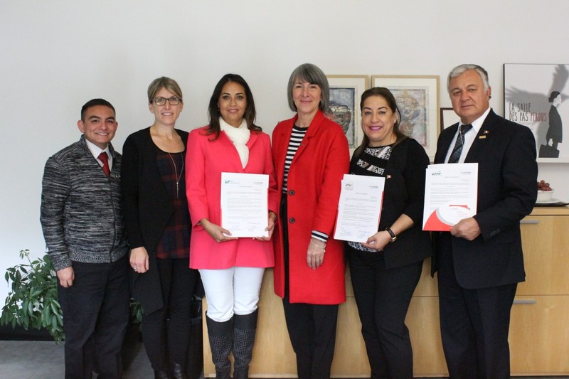 rencontre  de l'EIESTEC 2017 - signature avec des Universités technologiques du Mexique