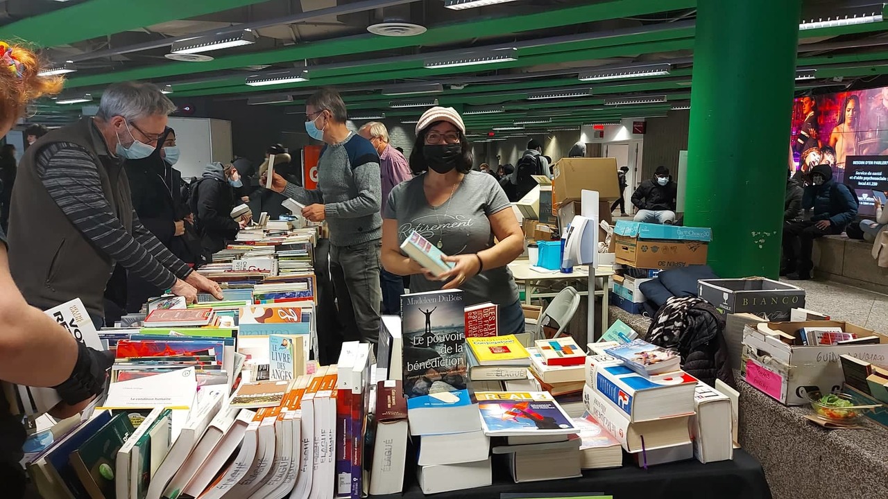 Vente de livres usagés : une aide précieuse pour les étudiant.e.s 2022